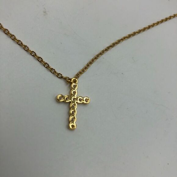 18K Gold Plated Cubic Zirconia Women's Cross Necklace Hypoallergenic Waterproof - Picture 8 of 13